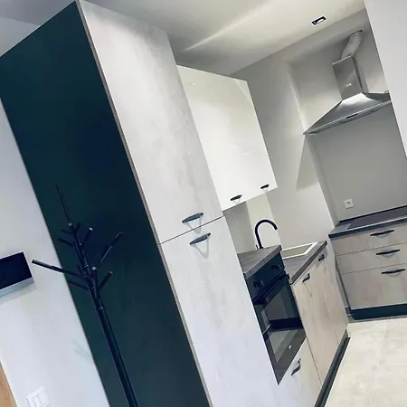 Kalman Luka Apartment *